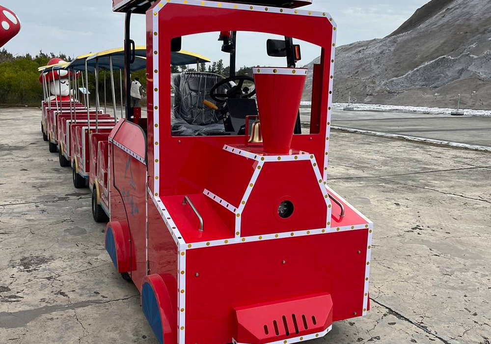 Design del trenino dei campi di sale di Qigu